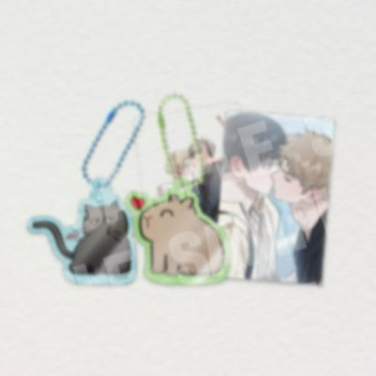 Red Thread Quest x LEBOM - Kiss Magnet Acrylic Keyring Set