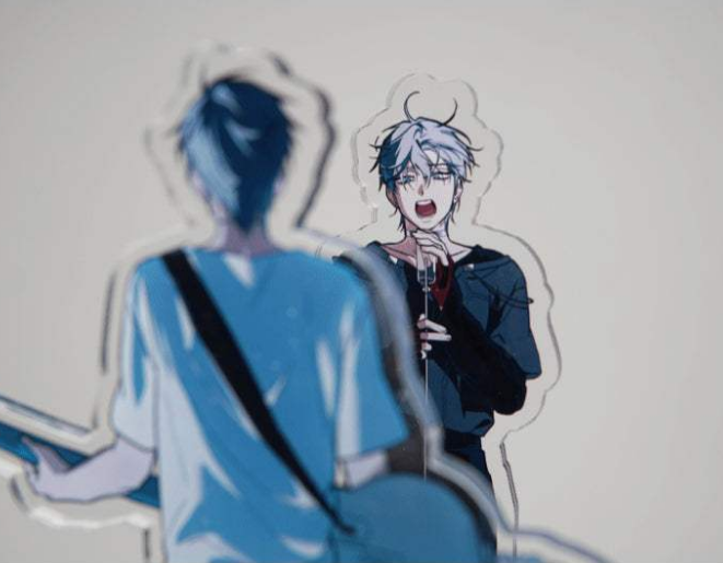 Alien Stage - Ivan & Till Acrylic Stand